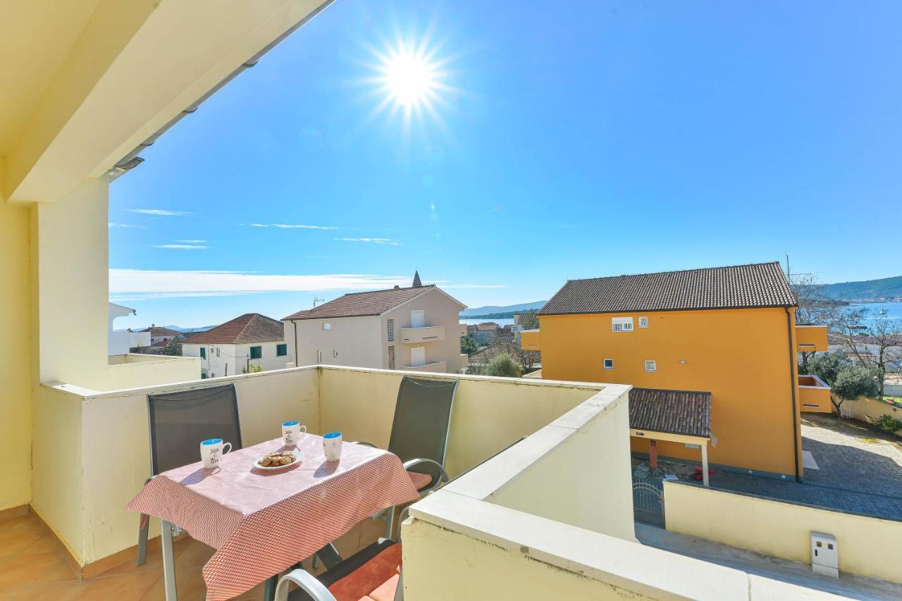 Apartments Adria Turanj Exterior photo