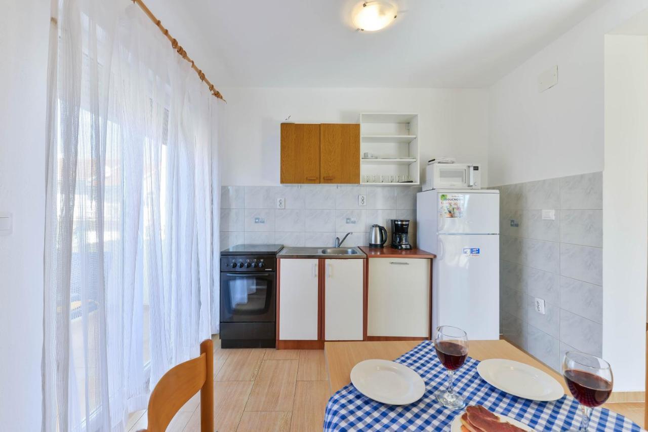 Apartments Adria Turanj Exterior photo