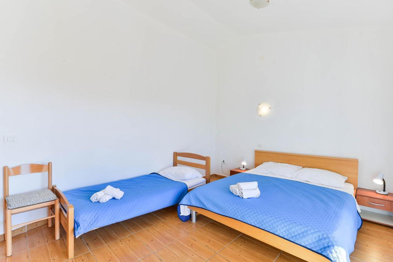 Apartments Adria Turanj Exterior photo