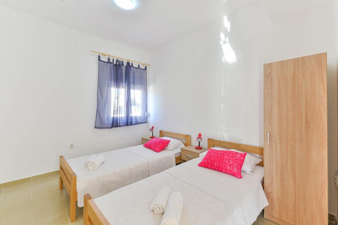 Apartments Adria Turanj Exterior photo