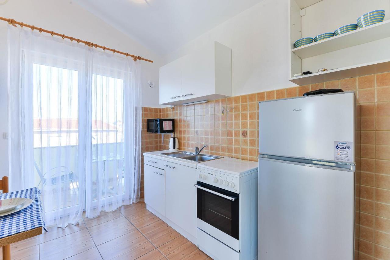 Apartments Adria Turanj Exterior photo