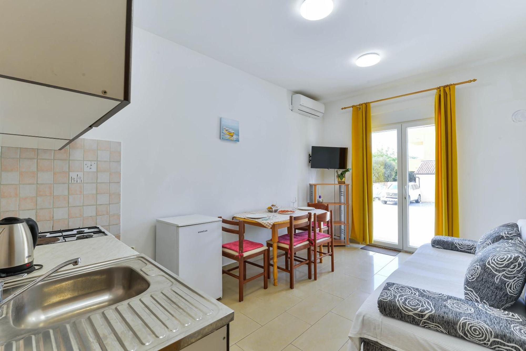 Apartments Adria Turanj Exterior photo