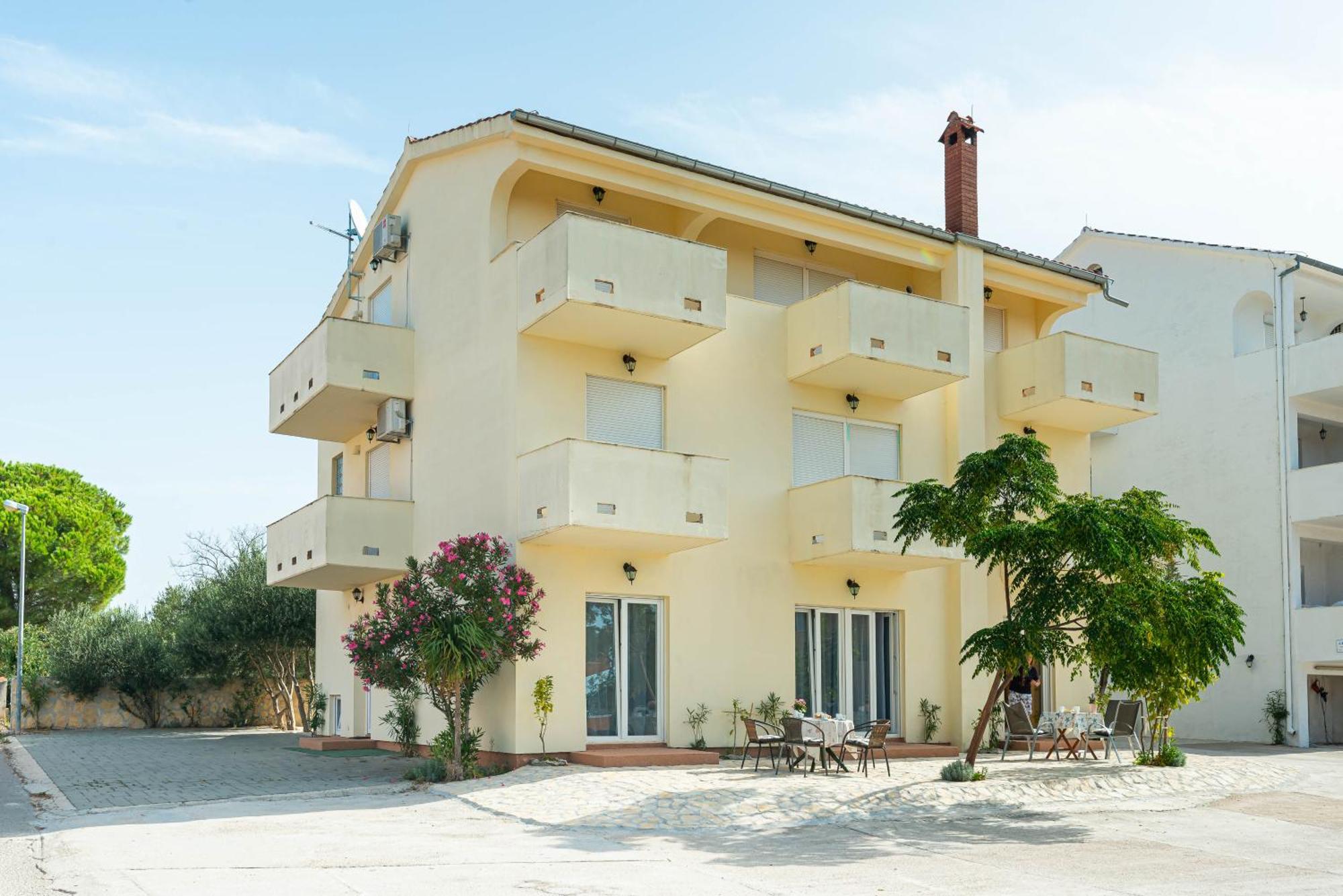 Apartments Adria Turanj Exterior photo