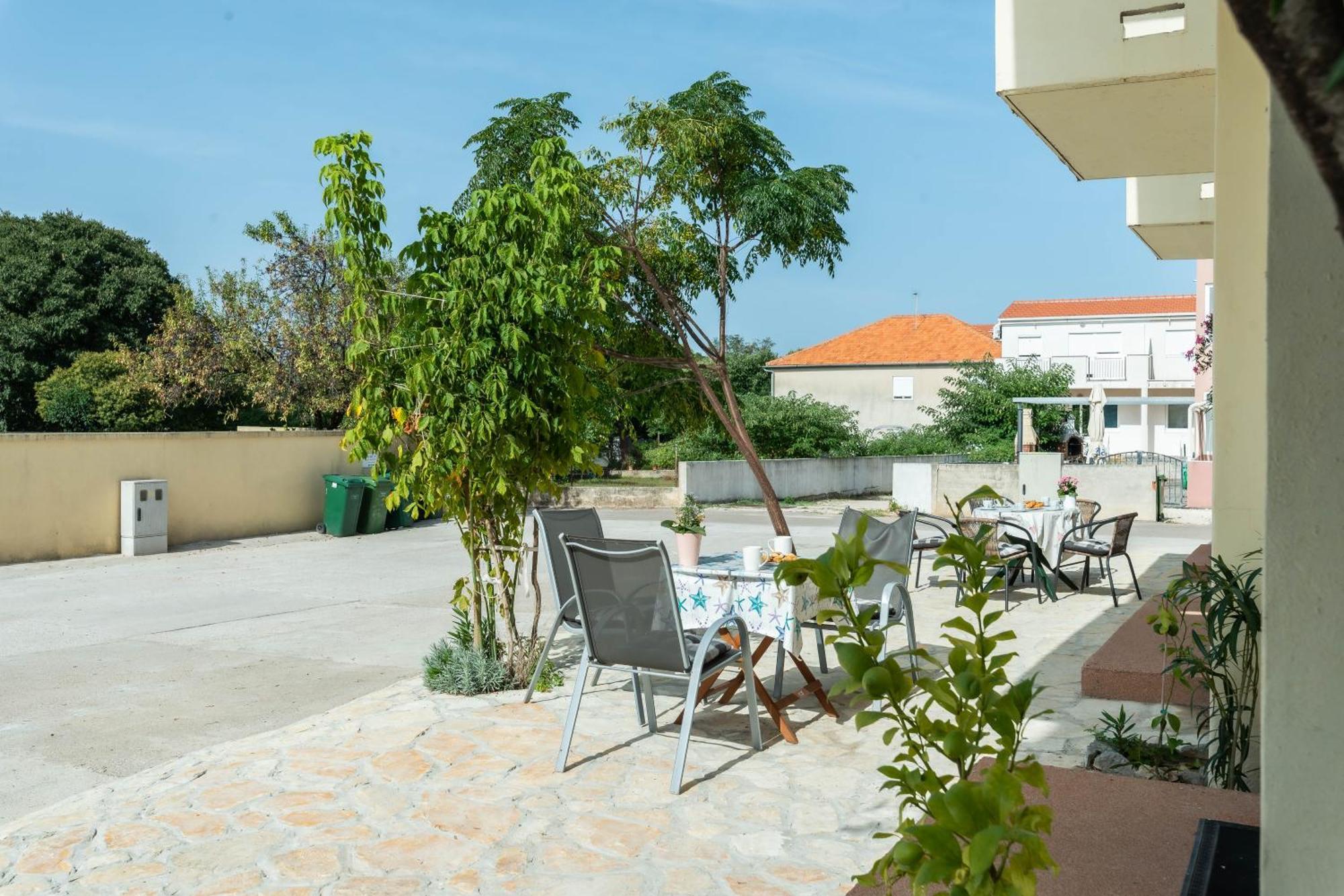 Apartments Adria Turanj Exterior photo
